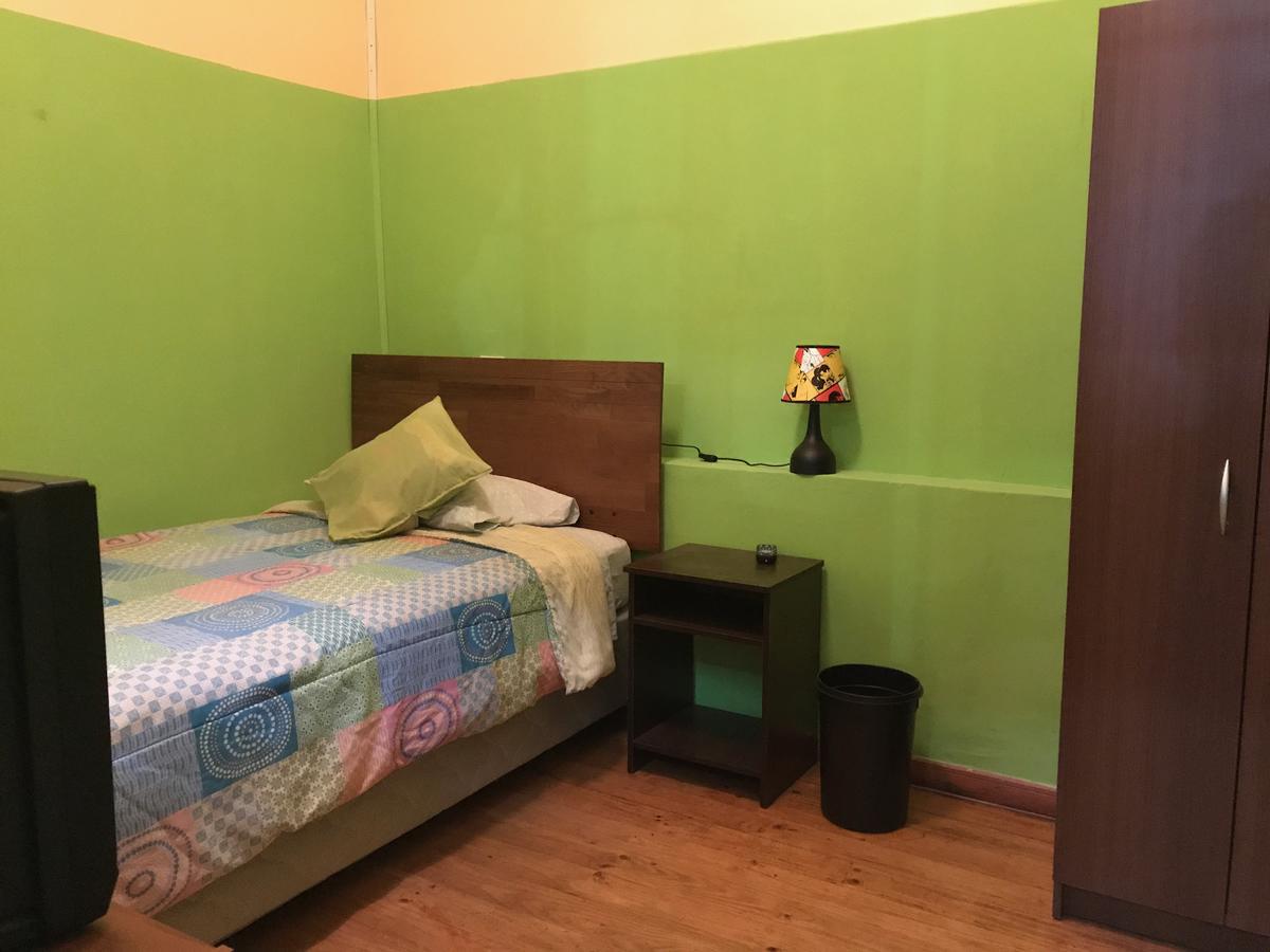 Hostal Tricontinental Valparaíso Buitenkant foto